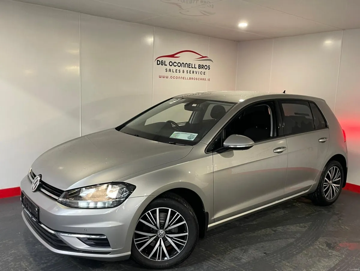 Volkswagen Golf 1.6 TDI SE NAV BLUEMOTION 115PS 5D - Image 2