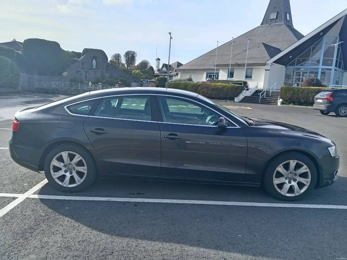 Audi A5 2011 - Image 2