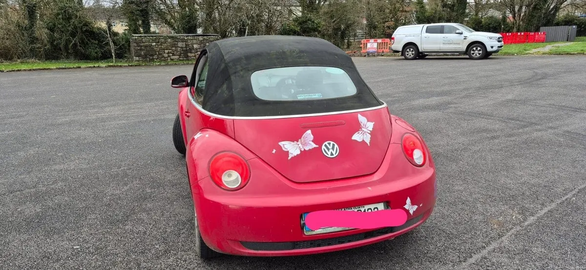 Volkswagen Beetle 2007 - Image 1