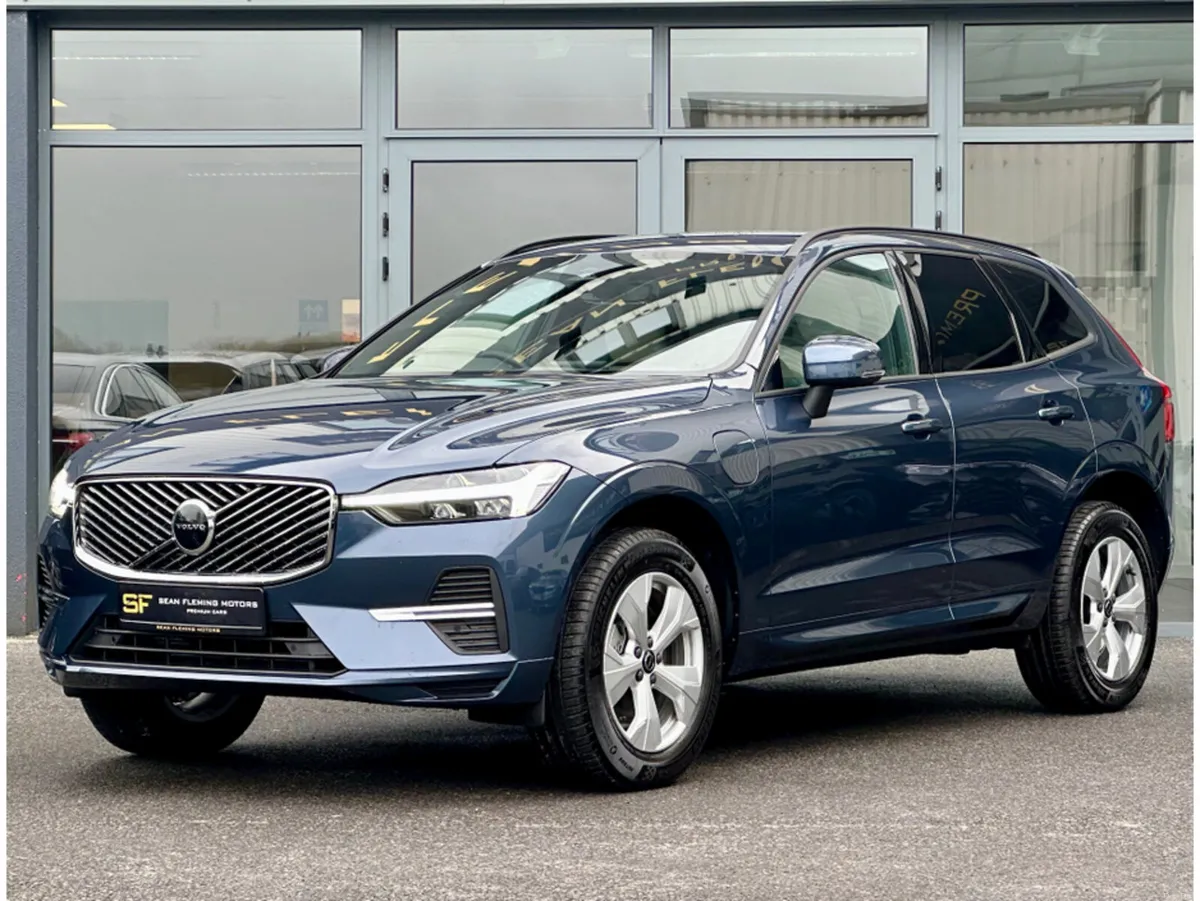 Volvo XC60 CORE T6 PHEV AWD AUTO - Image 2