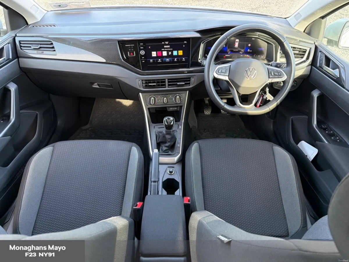 Volkswagen Polo LIFE 1.0 TSI 95BHP MANUAL 5SPEED - Image 2