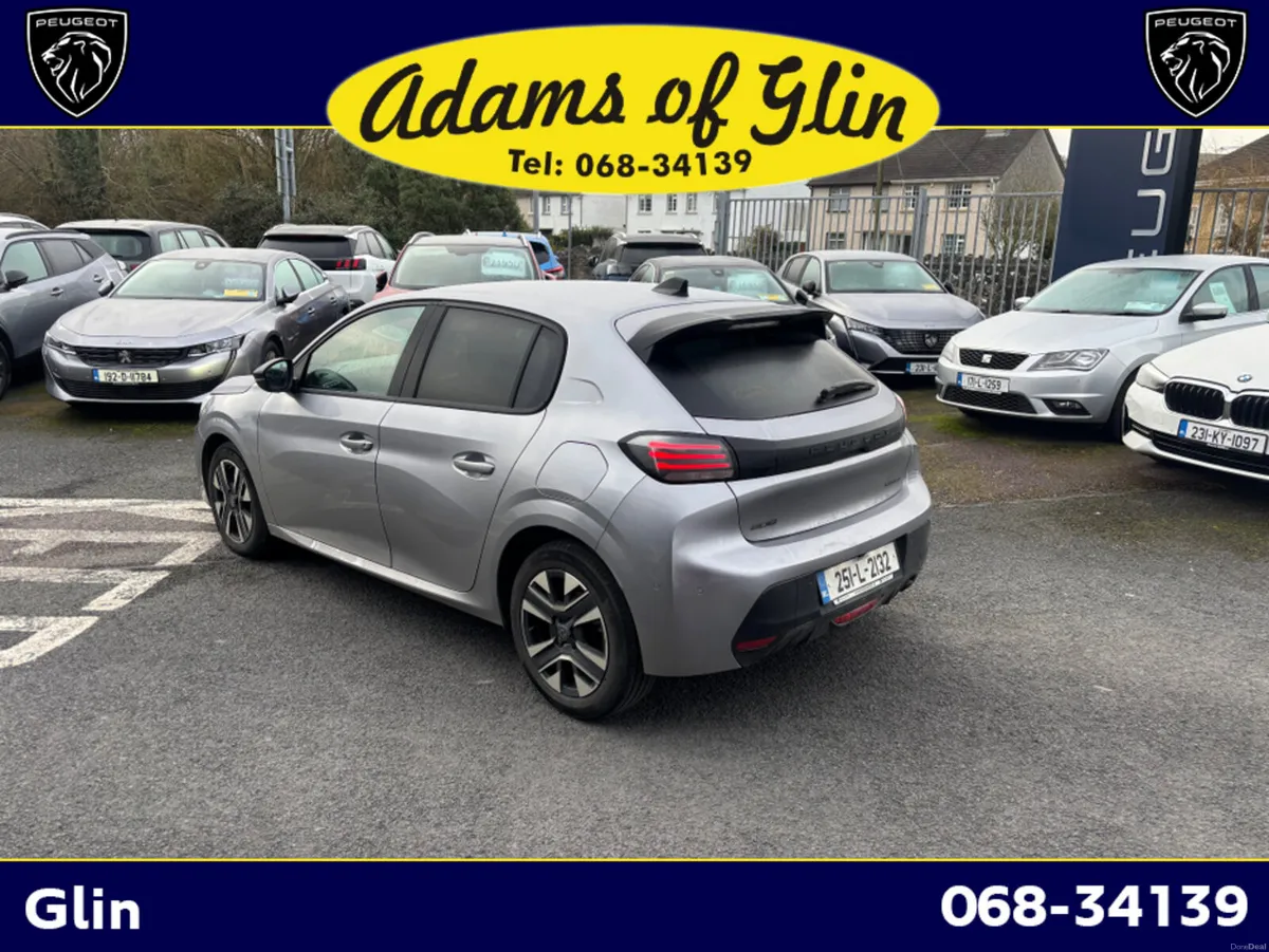 Peugeot 208 ALLURE 1.2 Hybrid Auto - Image 2