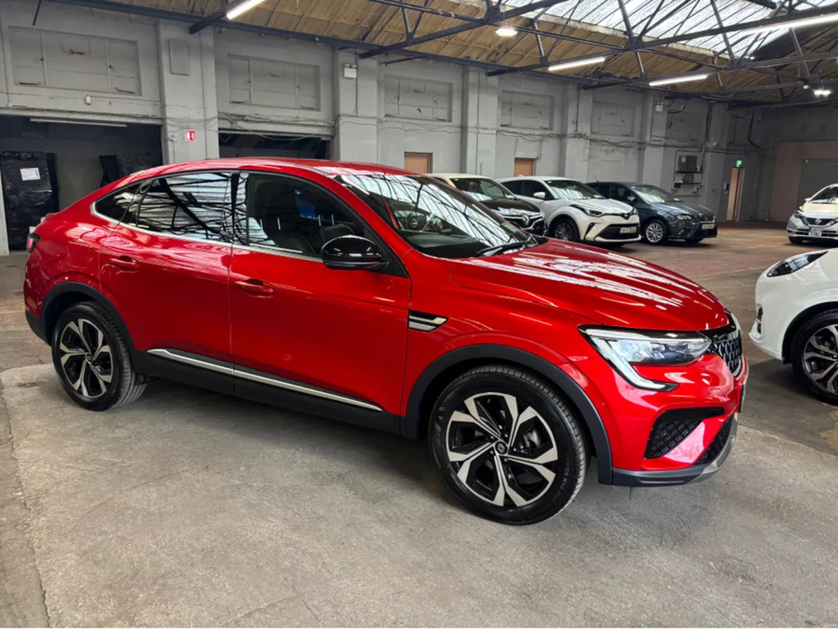 Renault Arkana TECHNO E-TECH HYBRID 14 - Image 1