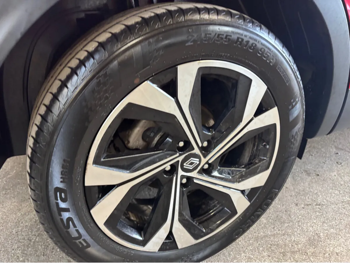 Renault Arkana TECHNO E-TECH HYBRID 14 - Image 3