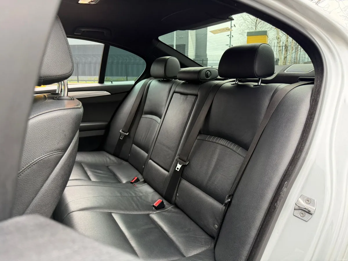 BMW 520D MSPORT - Image 2