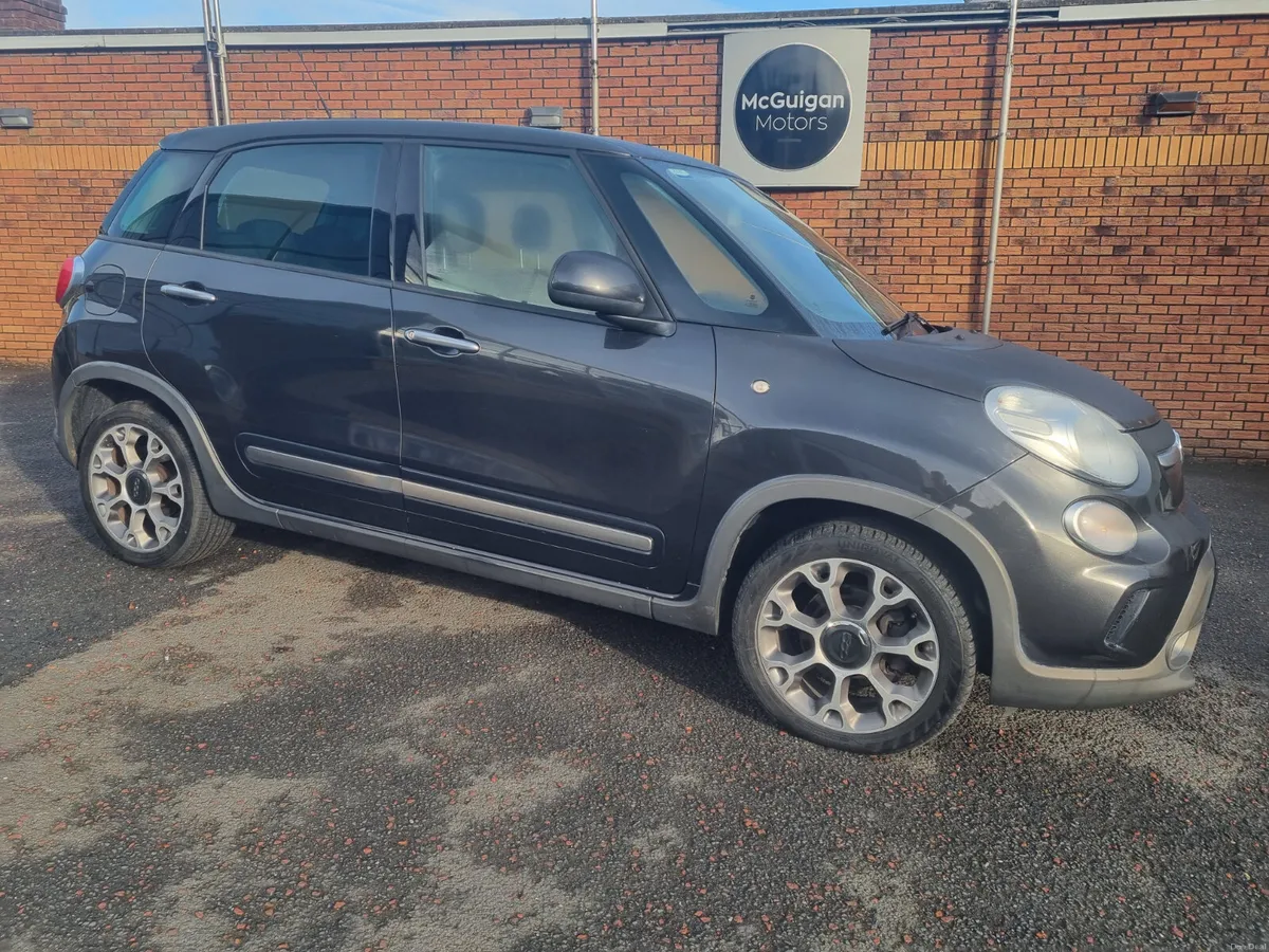 Fiat 500L TREKKING EDITION 1.3 M-JET DIESEL - Image 4