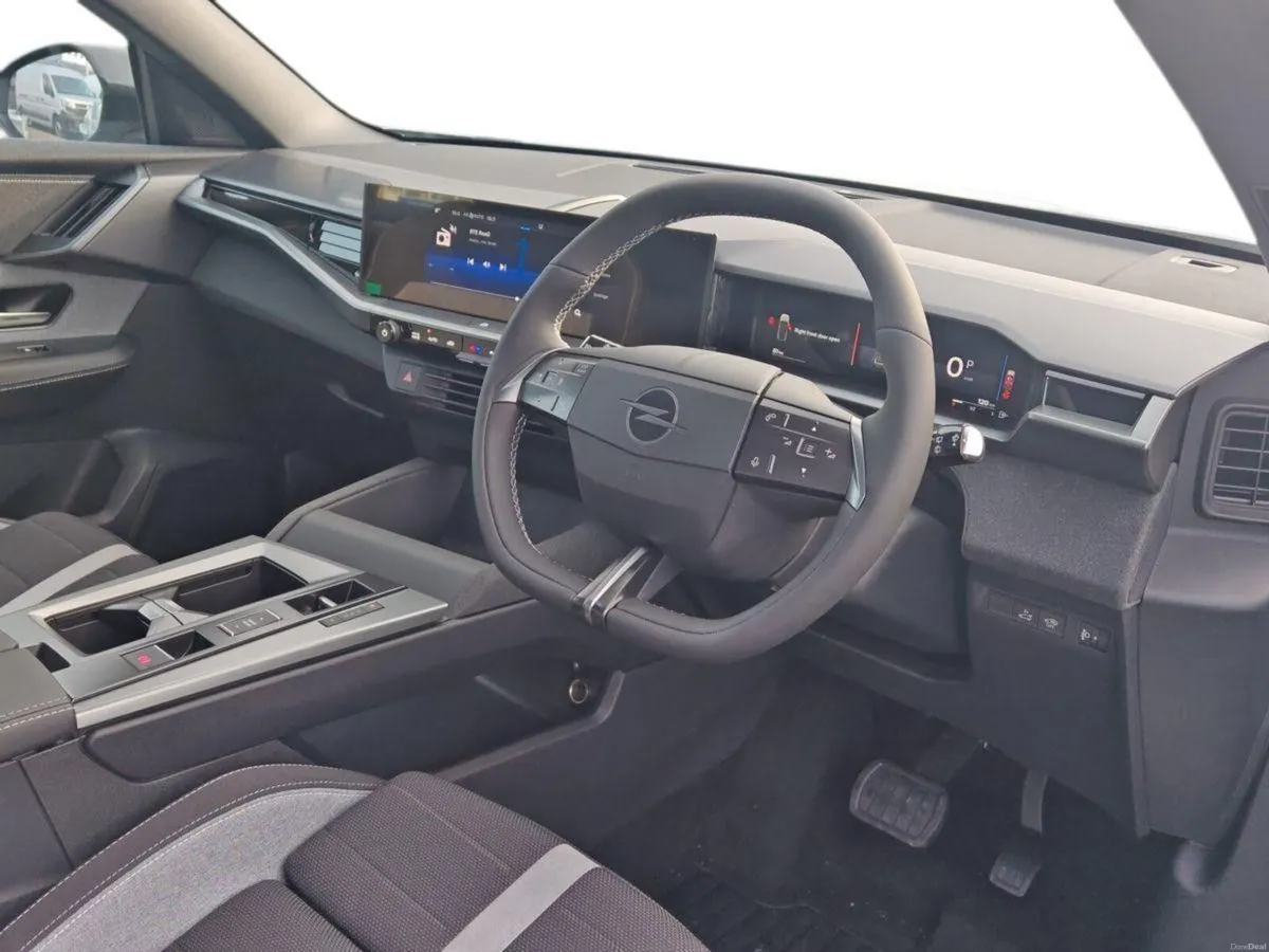 Opel Grandland Elegance PureTech 136 MHEV - Image 5