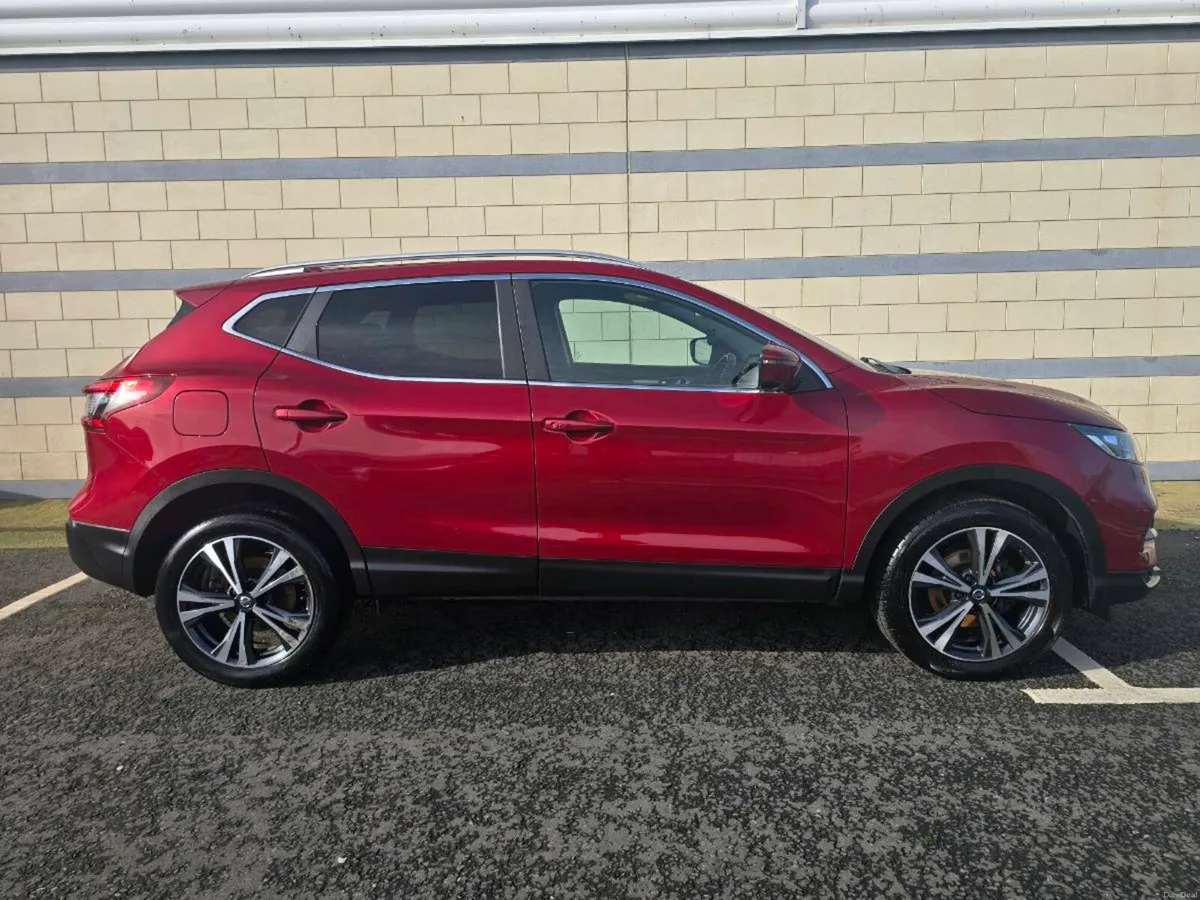 Nissan Qashqai 1.5 Diesel - Image 2