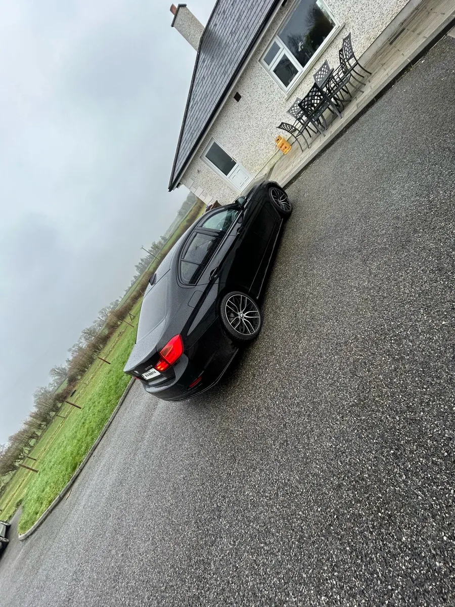 BMW 320d 3 series - Image 4