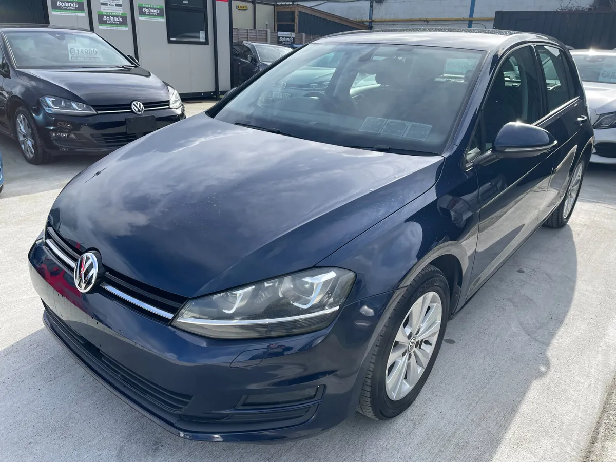 152 Volkswagen Golf 1.2 TSI Automatic 5dr Model - Image 3