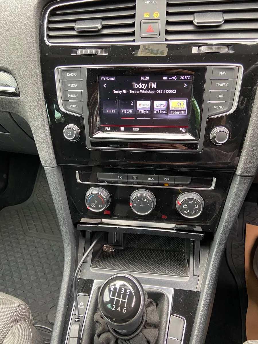 Volkswagen Golf 2015 - Image 3