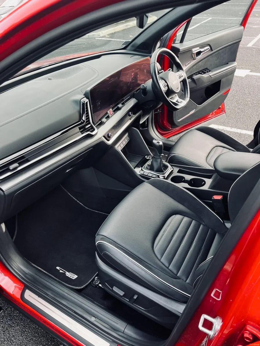 222 Kia Sportage GT Line-Lady Owner/Only 37,160 km - Image 4