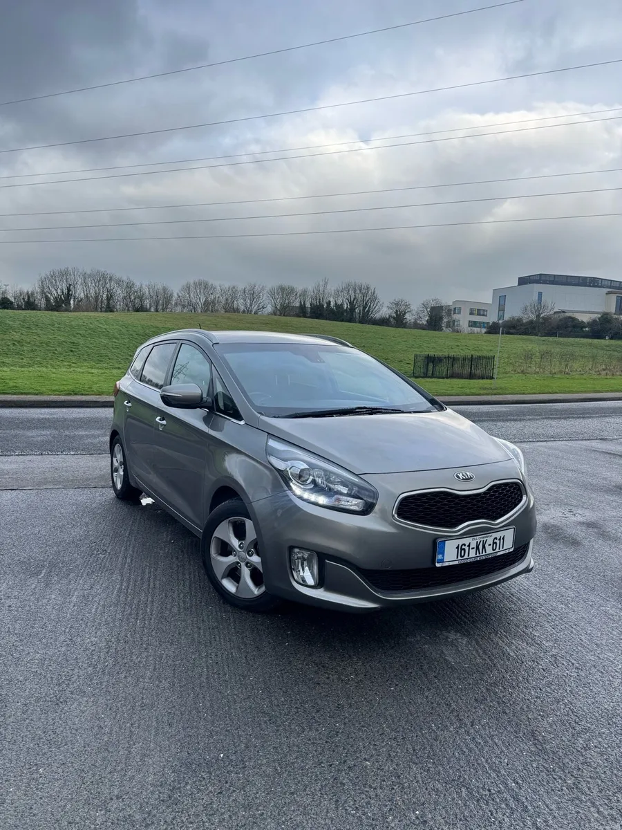 2016 Kia Carens | 1.7 Diesel | 7 Seater - Image 1