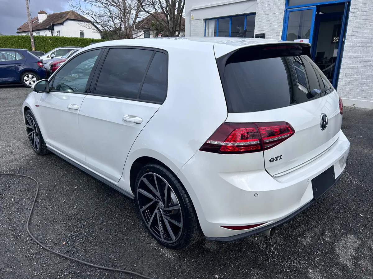 2017 VOLKSWAGEN GOLF GTI DSG AUTO 2.0TSI - Image 4