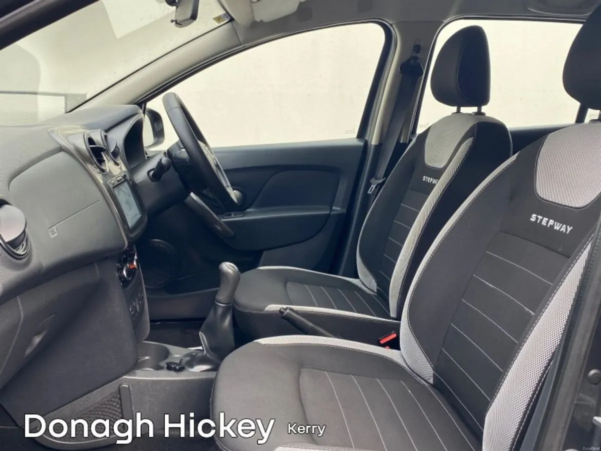 Dacia Sandero Stepway TCe 90 STEPWAY SIGNATURE - Image 4