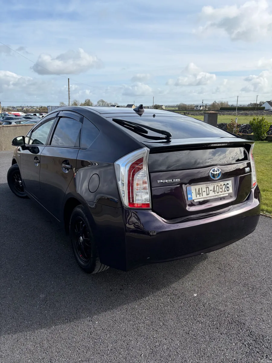 Toyota Prius 2014 - Image 3