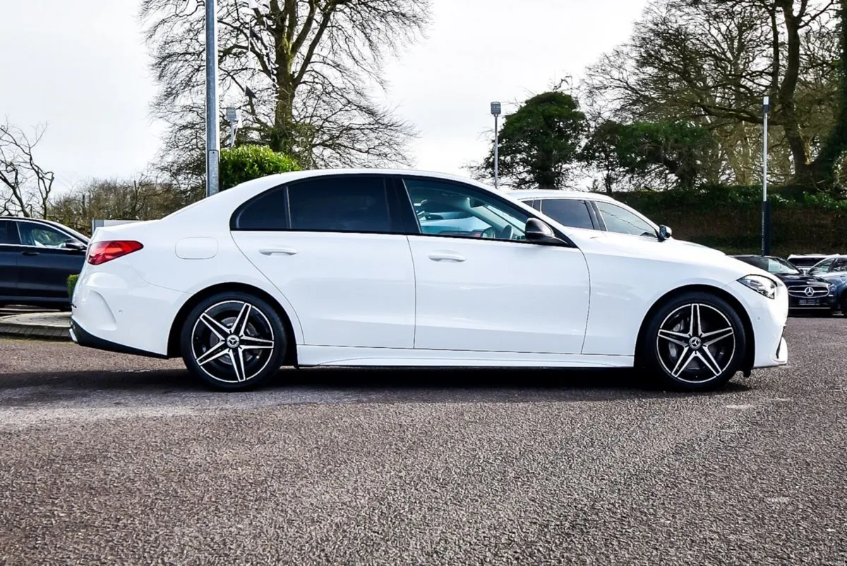 Mercedes-Benz C-Class C200d AMG Night Pack Auto - Image 4
