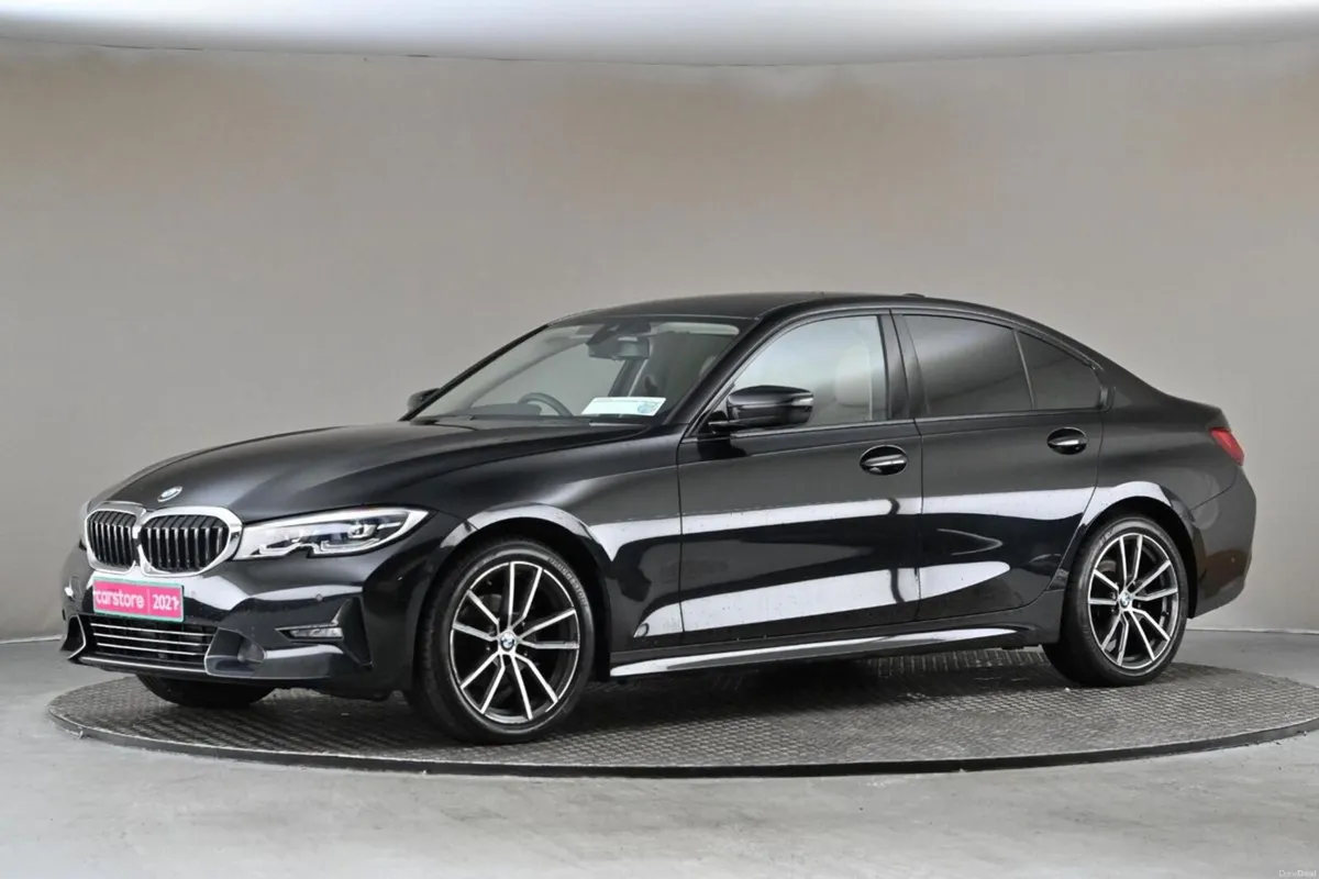 BMW 3-Series 318D SPO 3SSG **BEIGE LEATHER** - Image 4