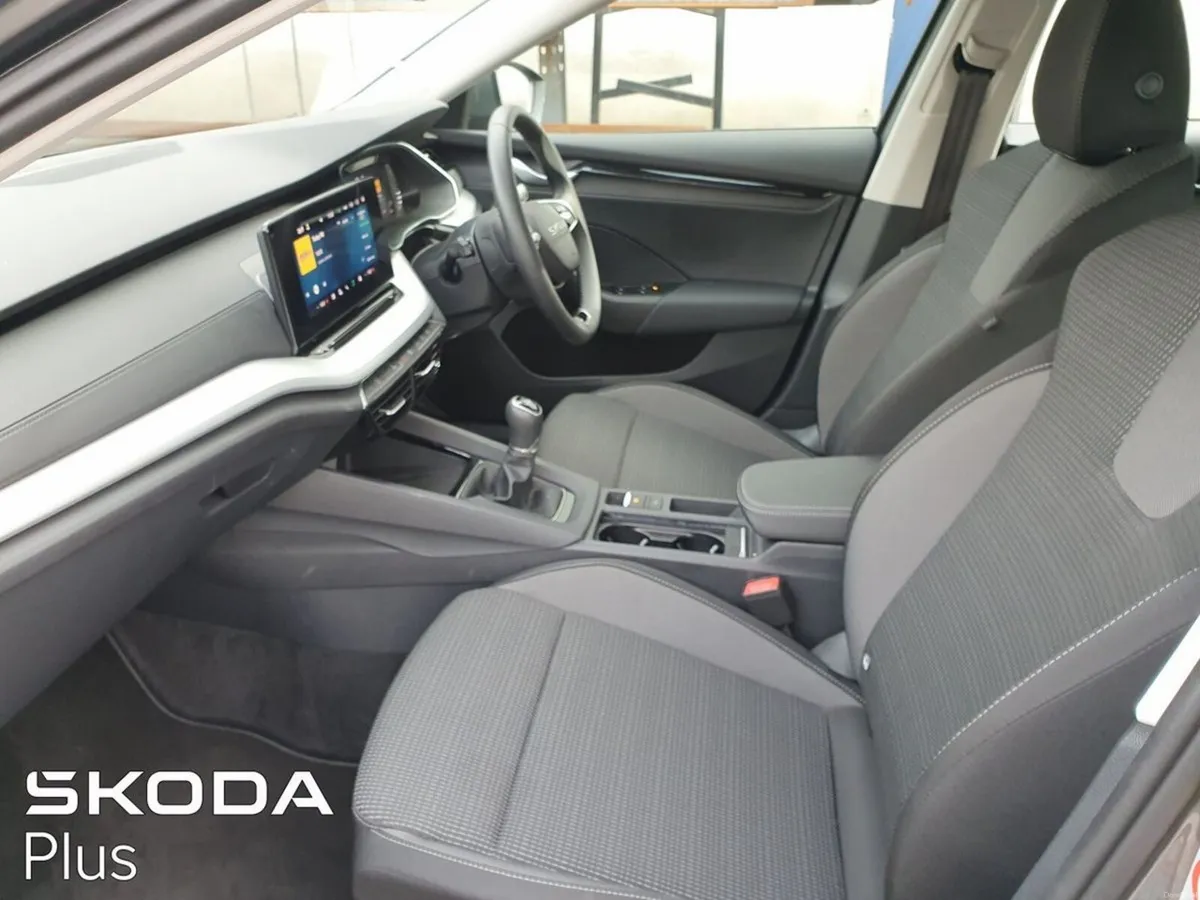 Skoda Octavia Selection 2.0TDi 115HP (From €112 pe - Image 4