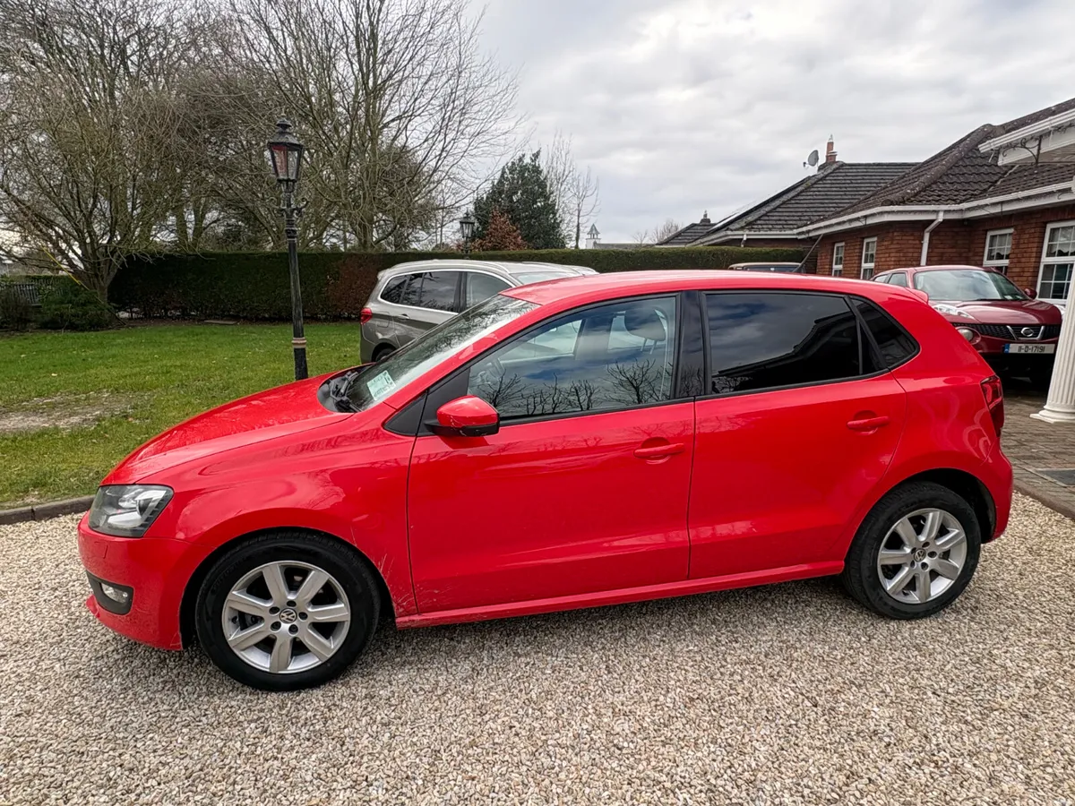 Volkswagen Polo 2014 , 1.2 petrol AUTOMATIC - Image 2