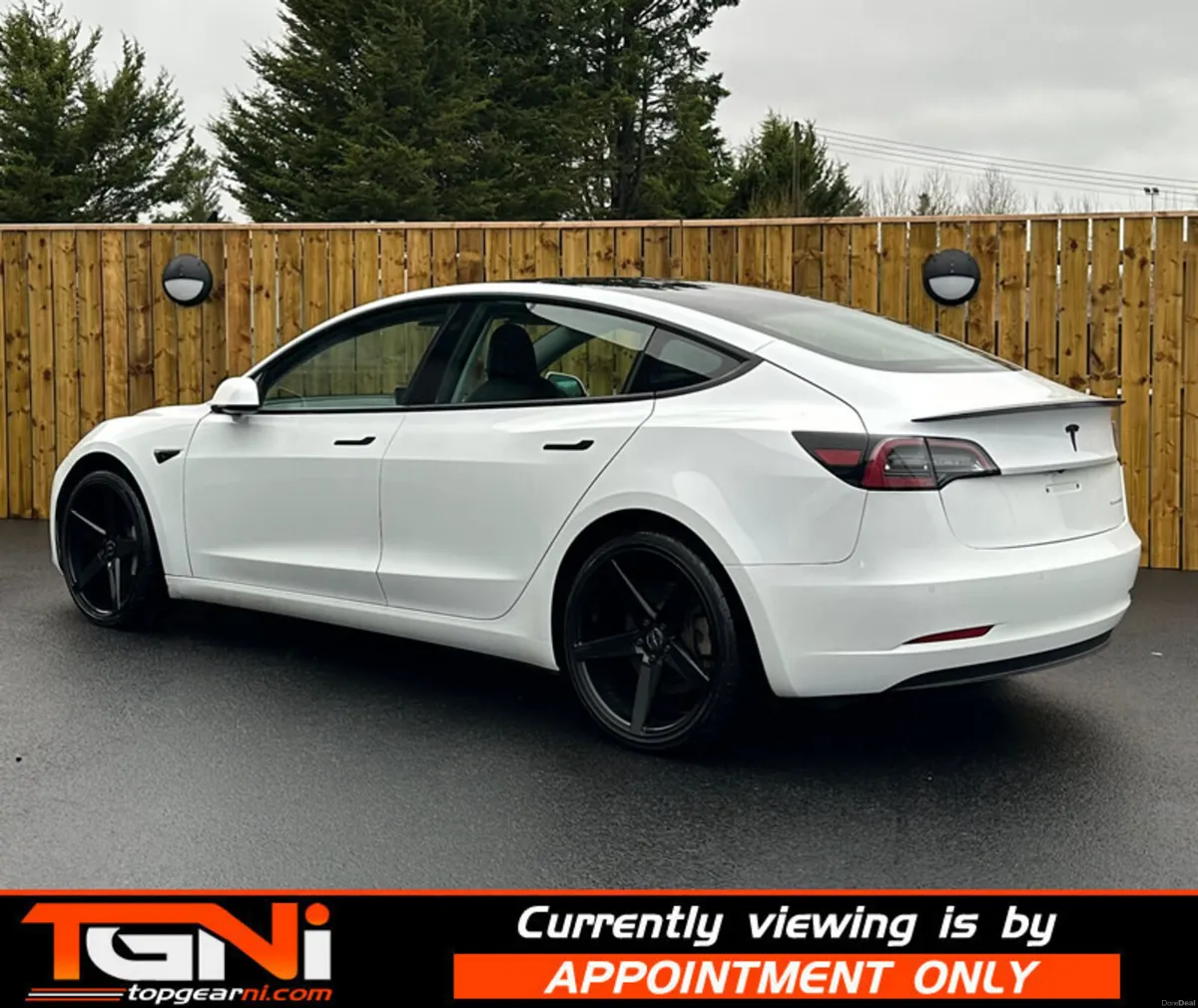 Dec 2020 TESLA Model 3 Long Range AWD 4dr Auto - Image 2
