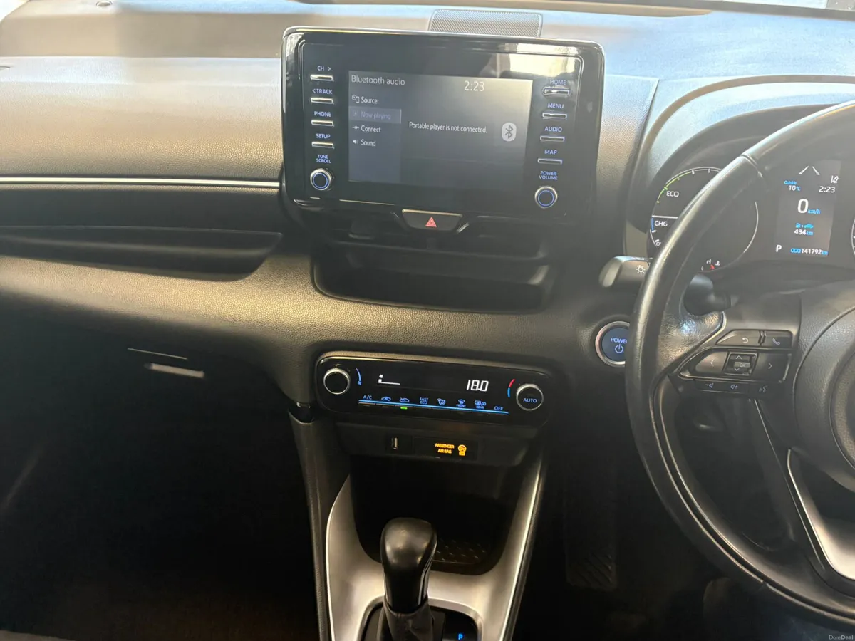 Toyota Yaris 2022 Luna Automatic Hybrid - Image 6