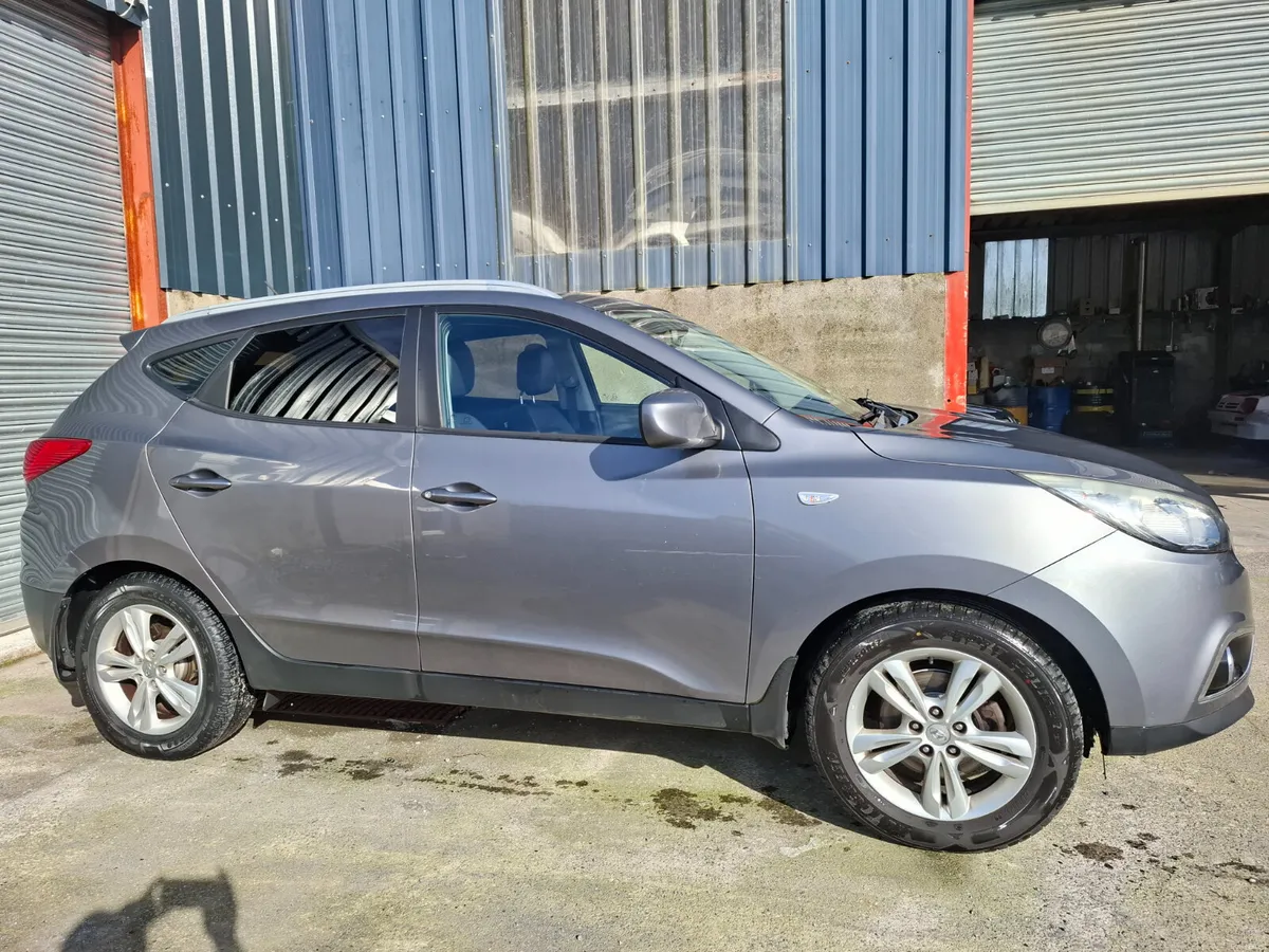 Hyundai ix35 1.7td Great condition - Image 3