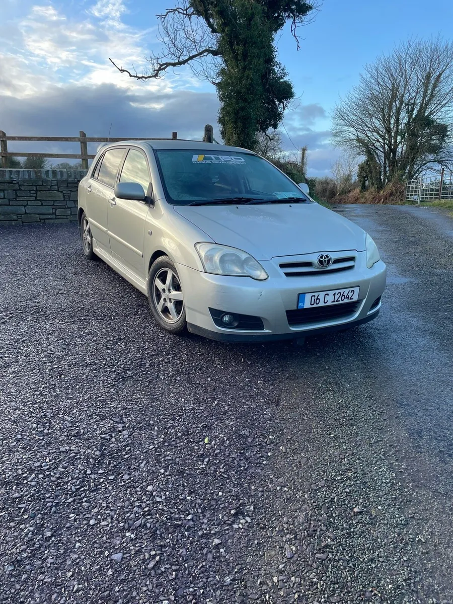 Toyota corolla - Image 3