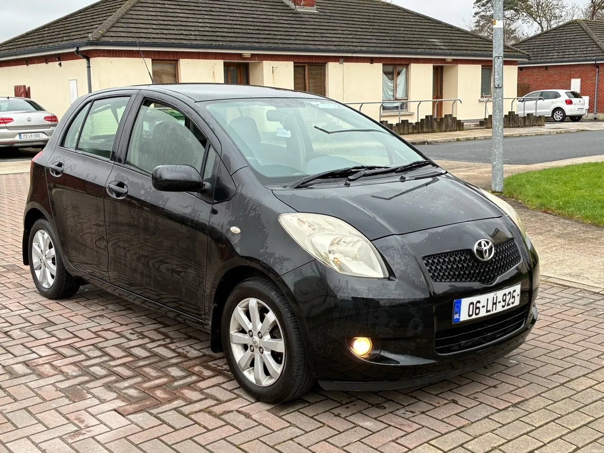 06 Toyota Yaris 1.0petrol manual - Image 1