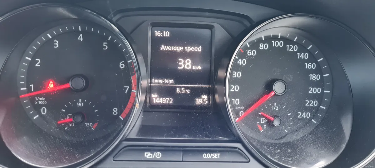 Volkswagen Polo 2015 - Image 5
