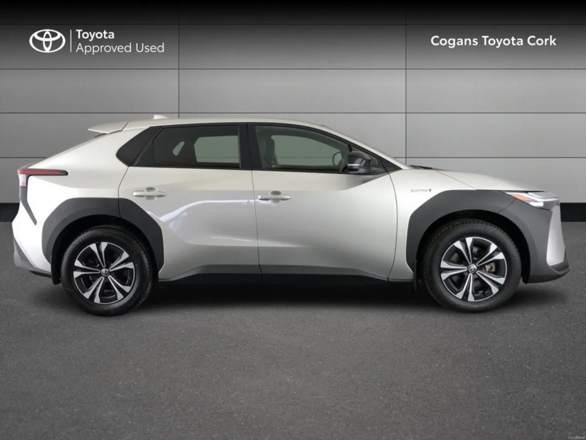 Toyota bZ4X BZ4X SPORT FWD 11KW - Image 3