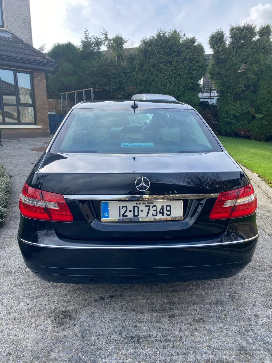 Mercedes E Class 220cdi 2012 blue efficiency - Image 4