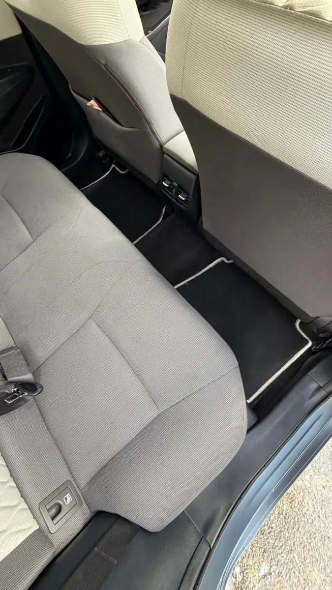 Toyota Corolla 2021 - Image 6