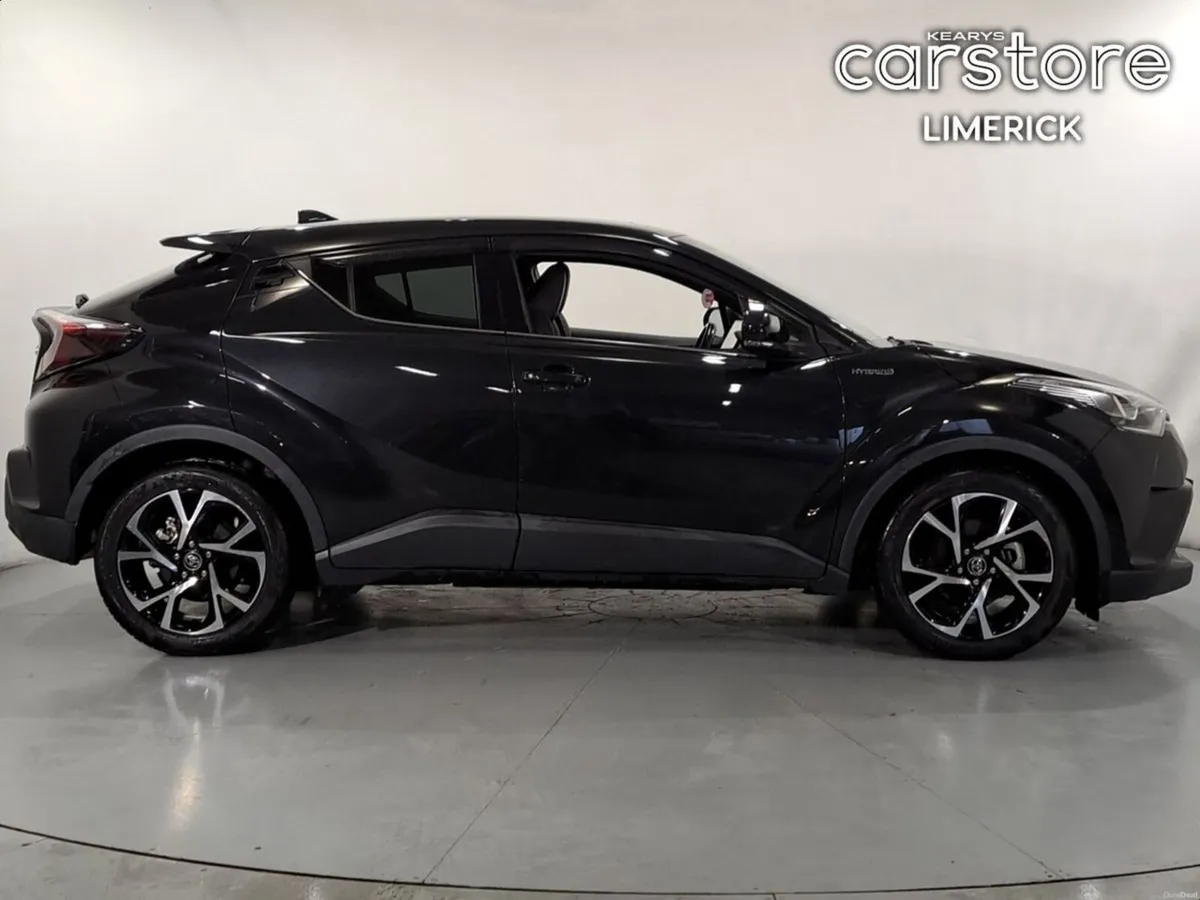 Toyota C-HR 1.8 HYBRID - Image 2