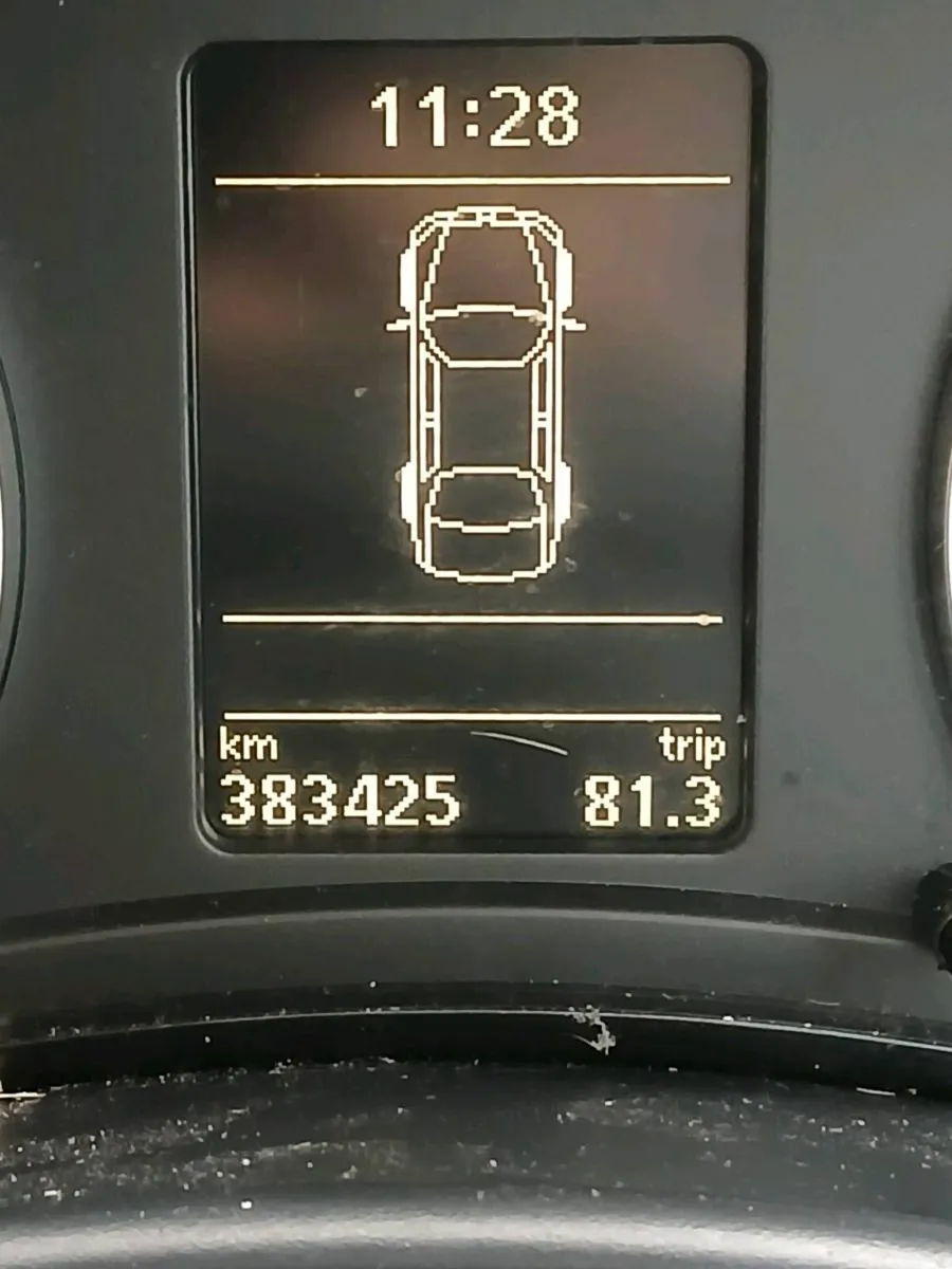 SKODA * AUTO* EX TAXI - Image 2