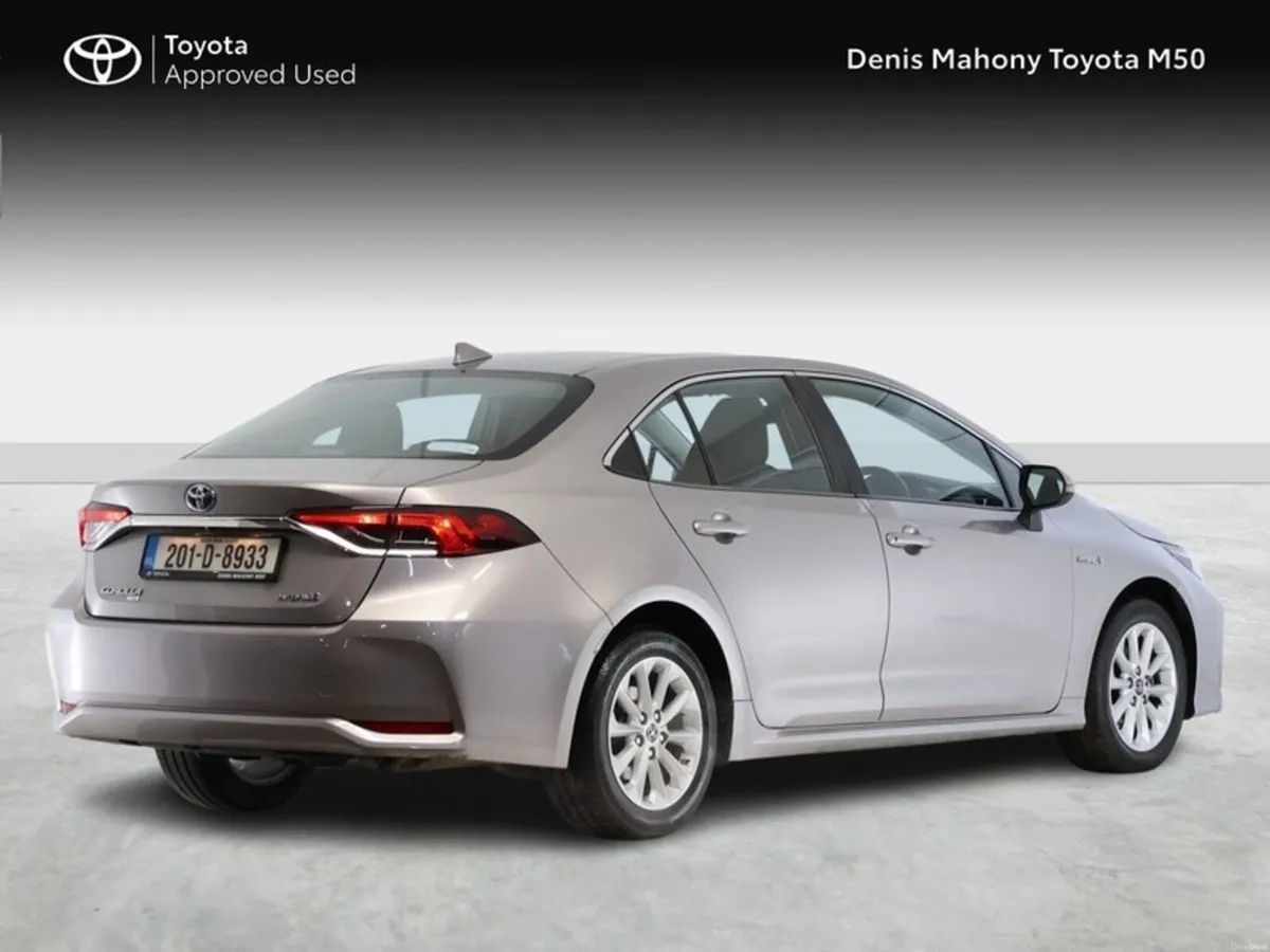 Toyota Corolla Luna Hybrid Saloon - Image 2