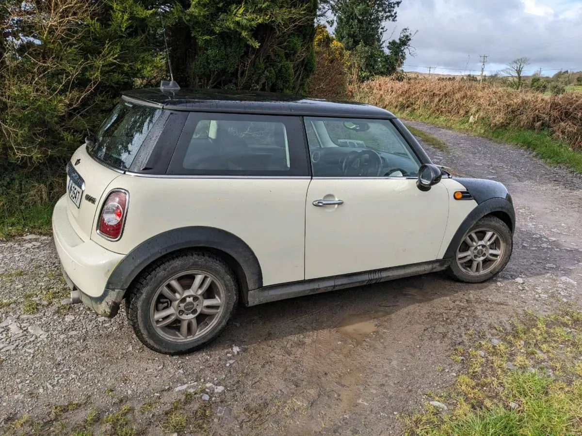 Mini Cooper - Image 3