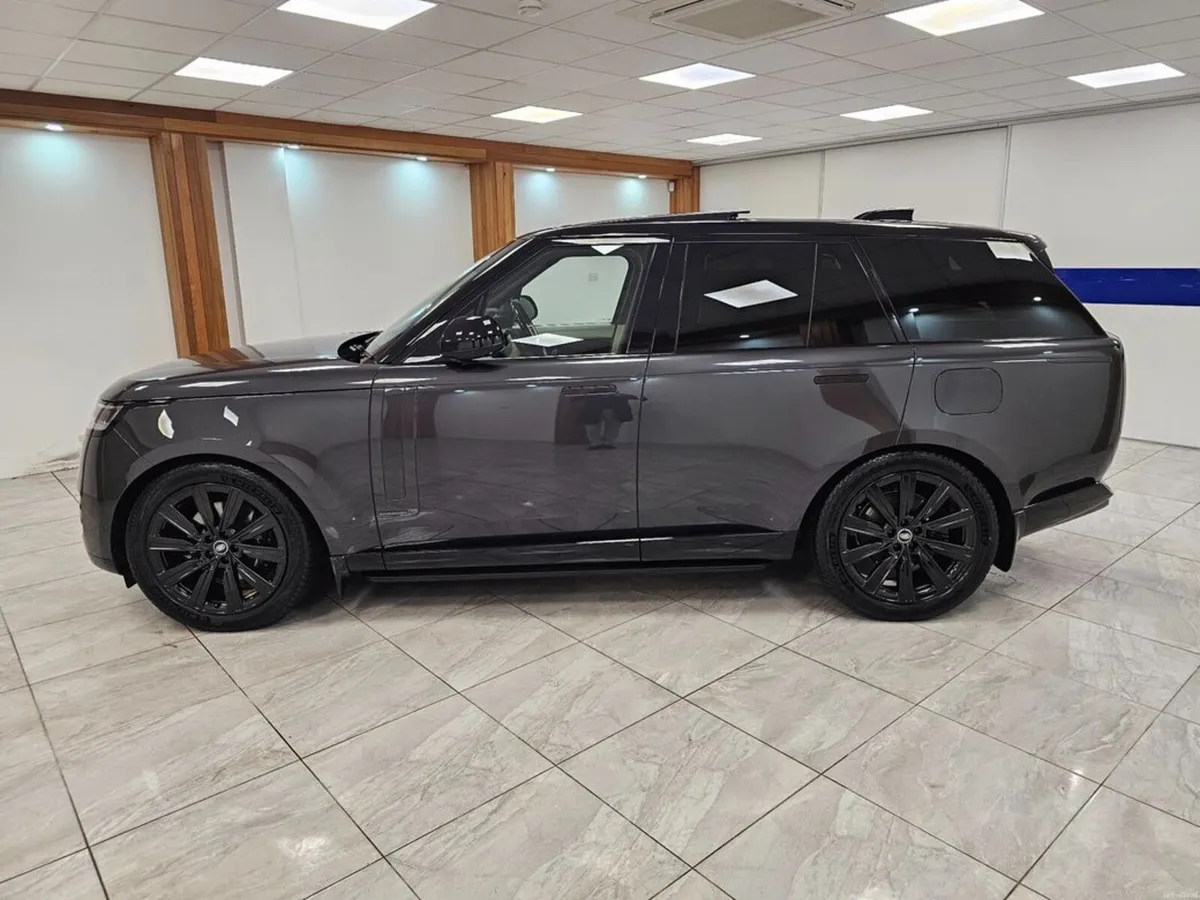 Land Rover Range Rover AUTOBIOGRAPHY - Image 4