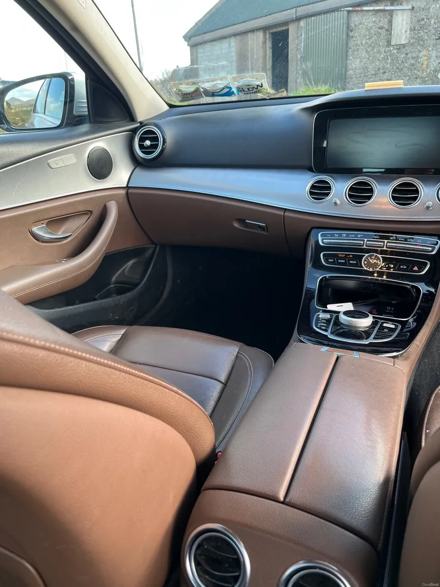 Mercedes-Benz E-Class 2018 - Image 3