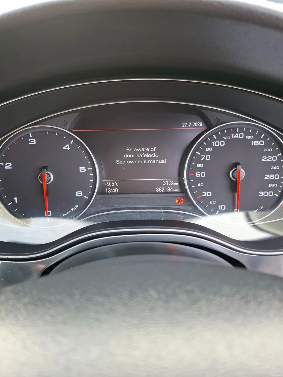 Audi A6 2012 Full Service History - Image 3