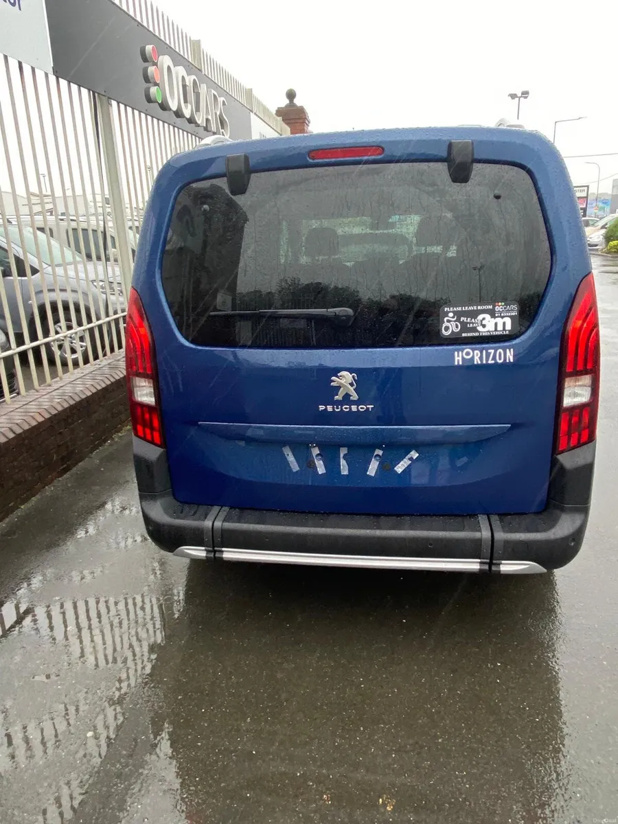 Wheelchair Accessible Peugeot Rifter Horizon 2023 - Image 4