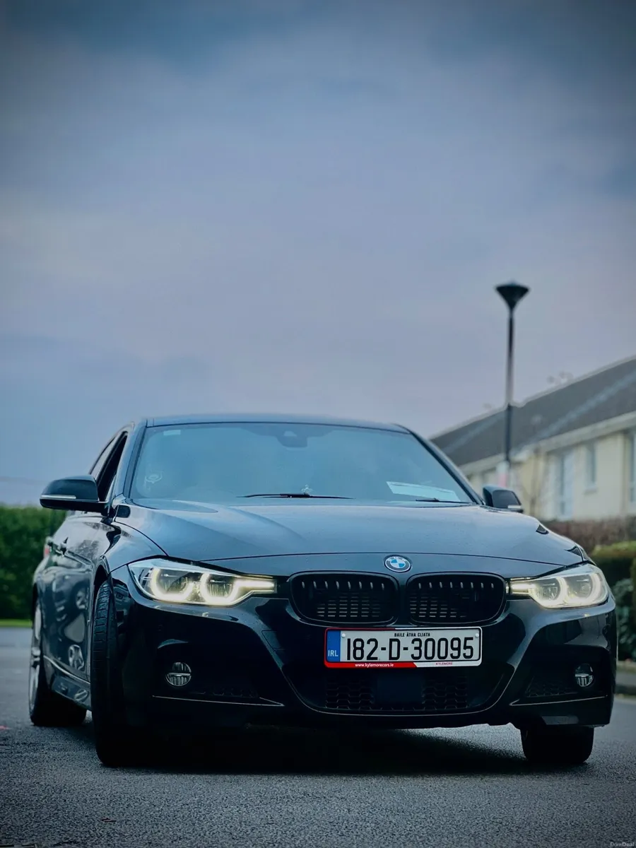BMW 3-Series 2018 - Image 4