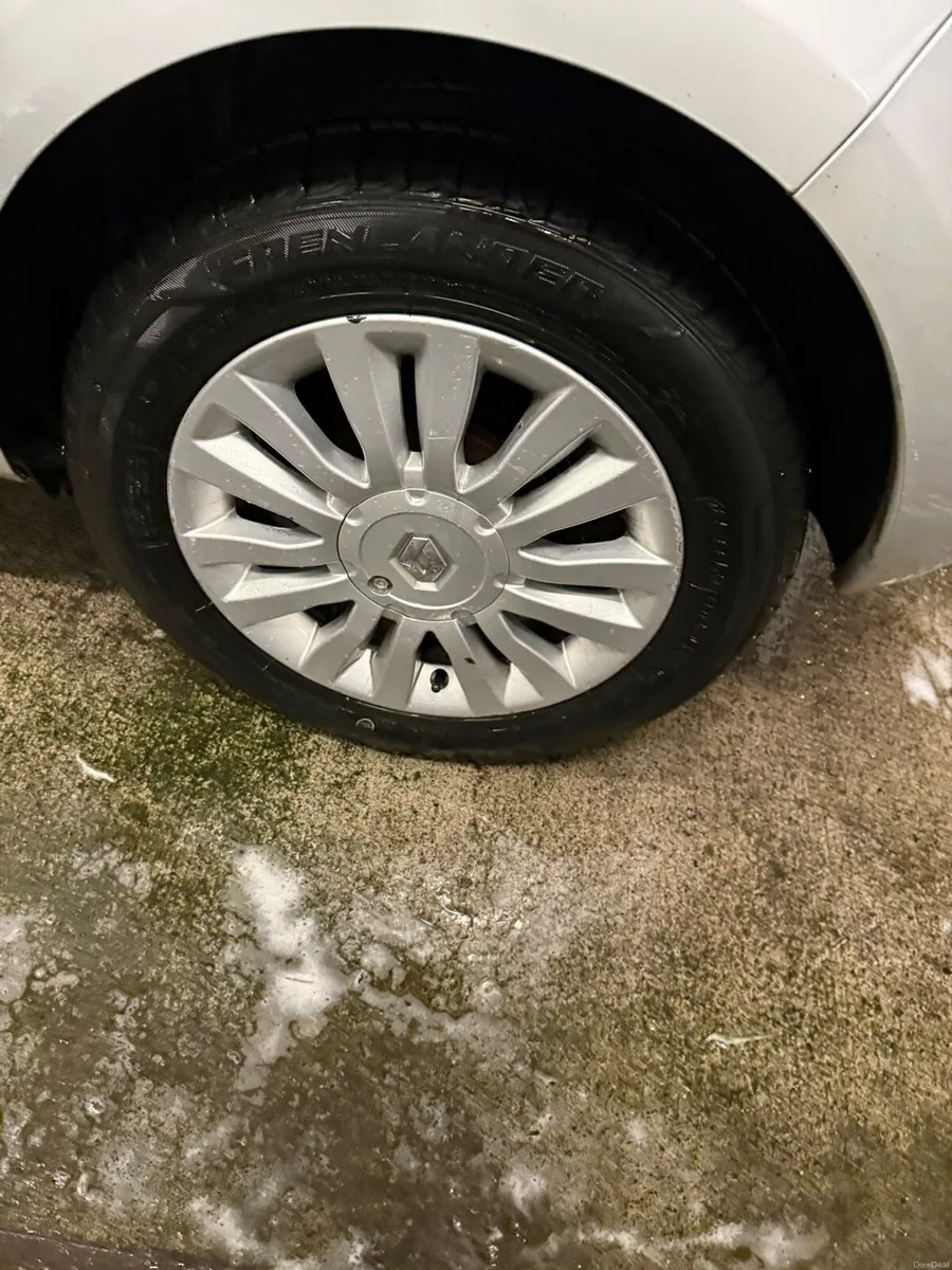 Renault Clio 1.2 Petrol - Image 2