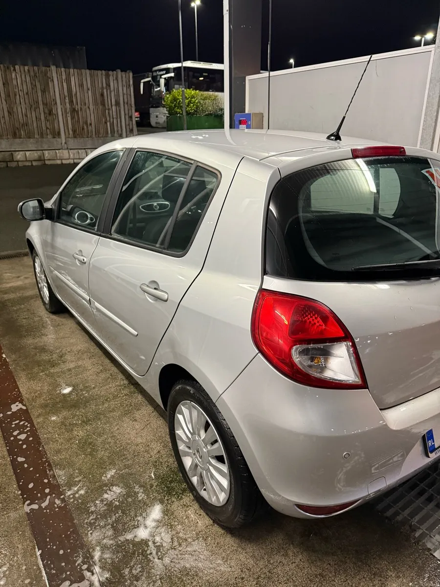 Renault Clio 1.2 Petrol - Image 3