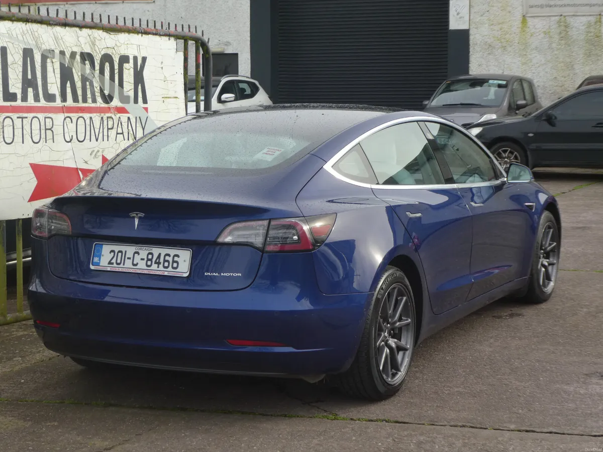 Tesla Model 3 2020 - Image 4