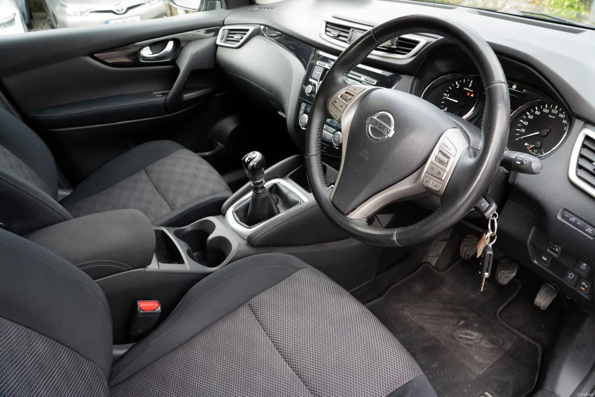 2015 Nissan Qashqai (Extensively Serviced) - Image 2