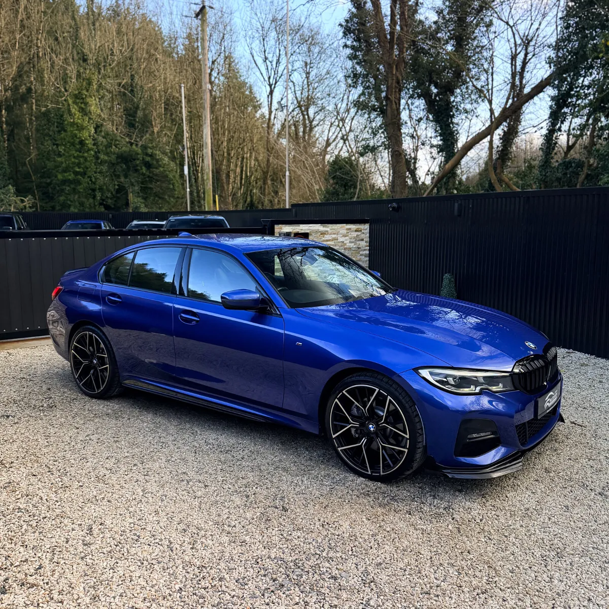 2020 (202) BMW 330e M Sport *M-PERFORMANCE - Image 4