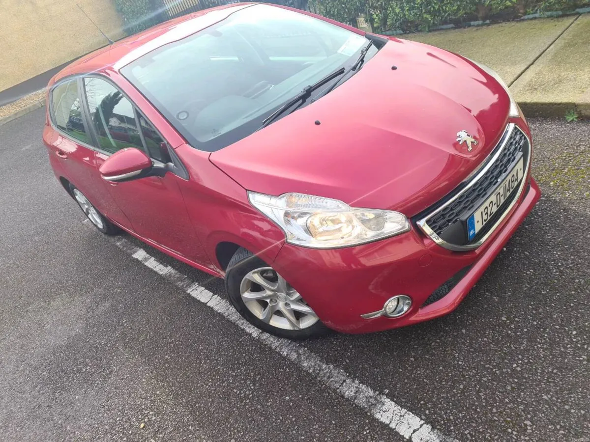 Peugeot 208- 2013 -1.2 petrol - Image 1