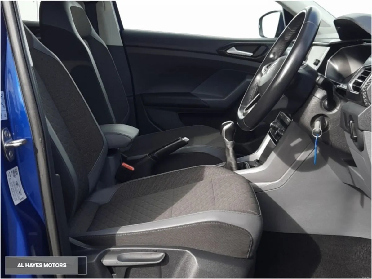 Volkswagen T-Cross **WINTER PACK**TINY MILEAGE**T- - Image 4