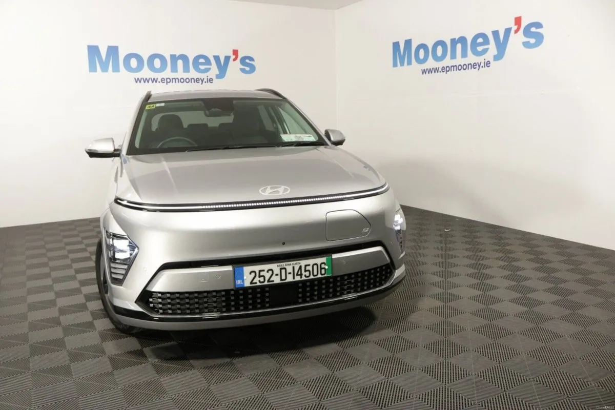 Hyundai KONA ELECTRIC PLATINUM EX DEMO 64 KwH EV - Image 2
